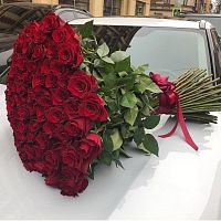 Классические красные розы купить за 2 390 грн.