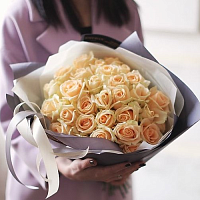 Букет " Персиковые розы" купить за 1 085 грн.