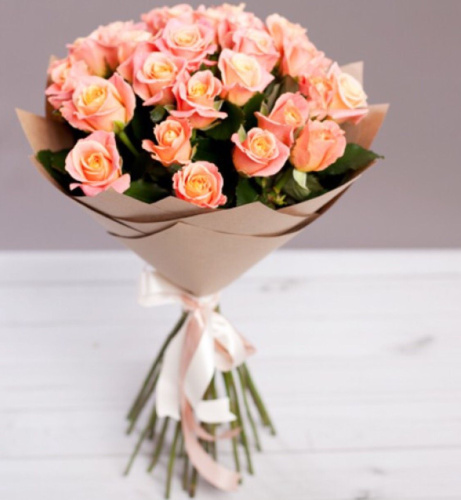Букет "Розы Мисс Пигги" купить за 750 грн. 